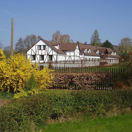 Restaurace A Penzion Ceska Hospoda Heřmanice 외부 사진